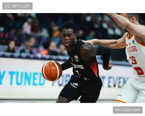 德国力克法国，施罗德与弗朗茨·瓦格纳合砍52分